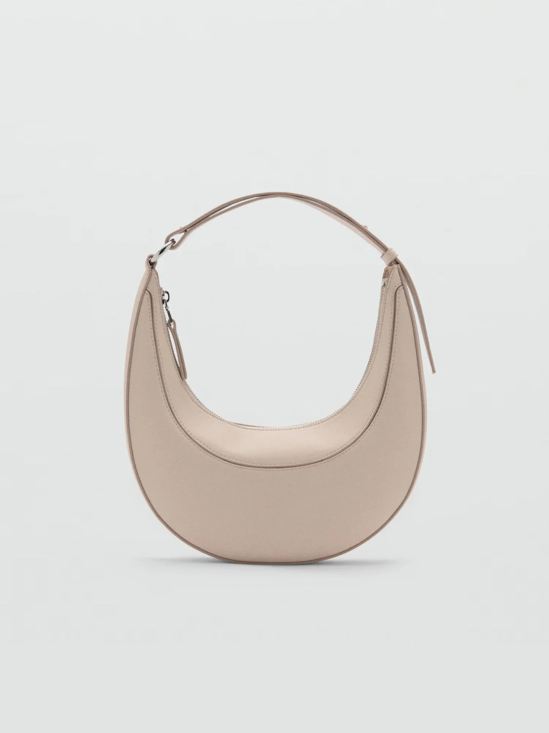 Oval shoulder bag