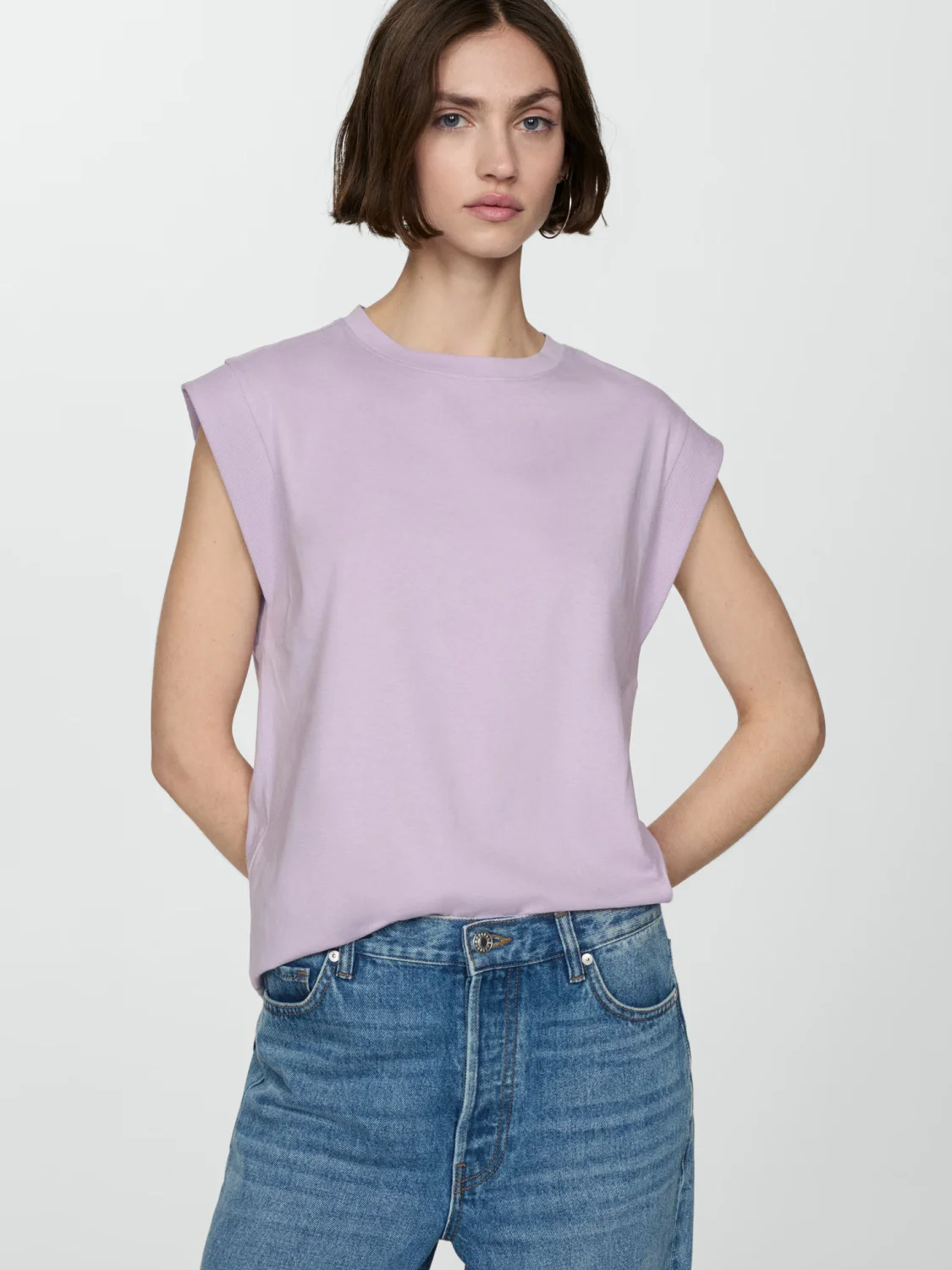 Short-sleeved cotton t-shirt